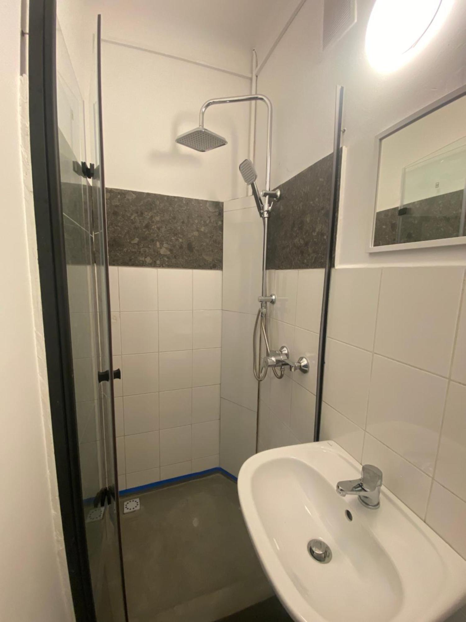 Hostel Harmonia Warsaw Ngoại thất bức ảnh