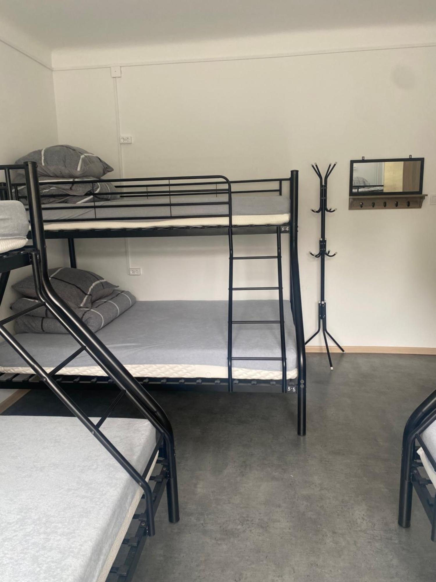 Hostel Harmonia Warsaw Ngoại thất bức ảnh