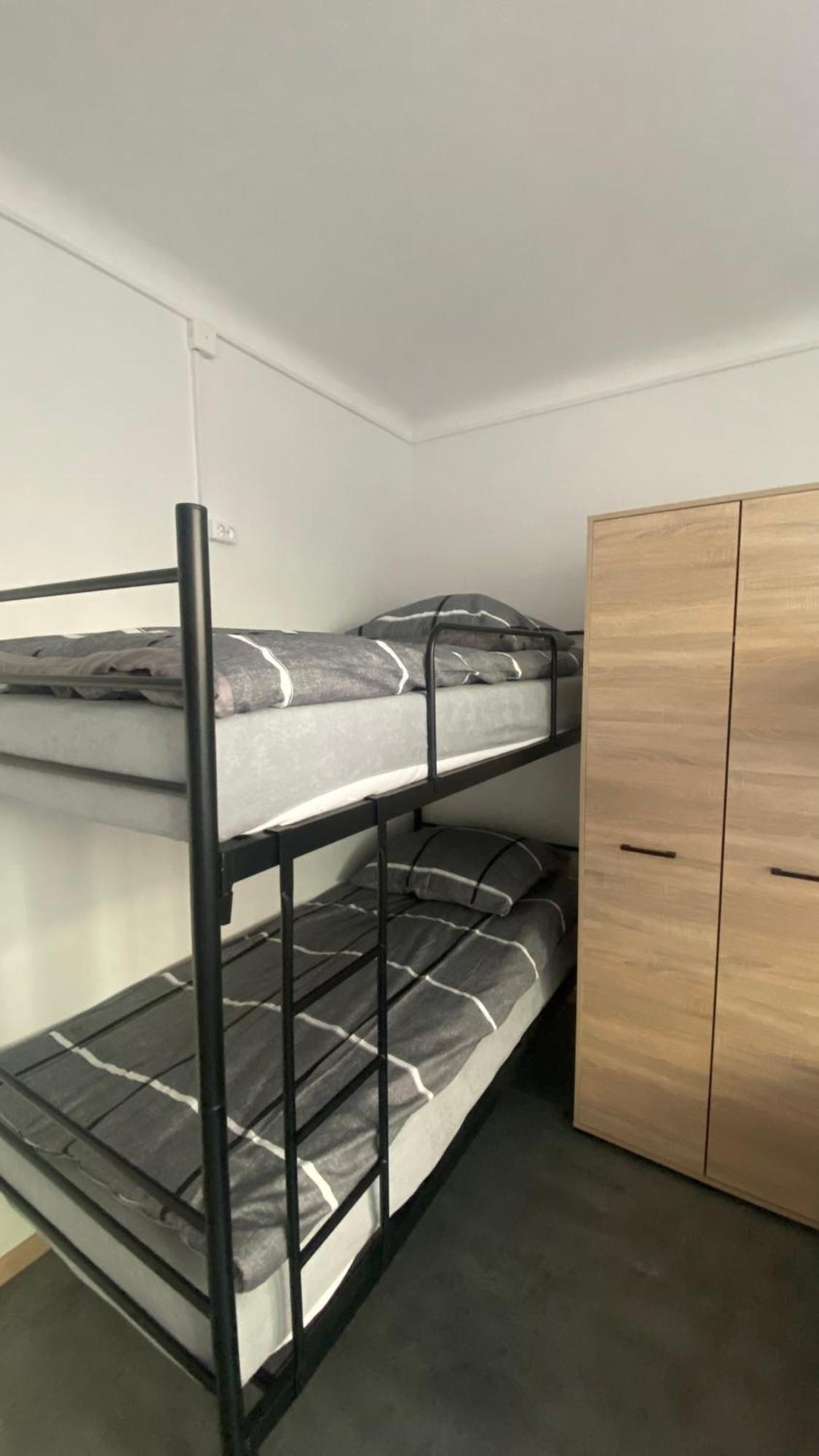 Hostel Harmonia Warsaw Ngoại thất bức ảnh