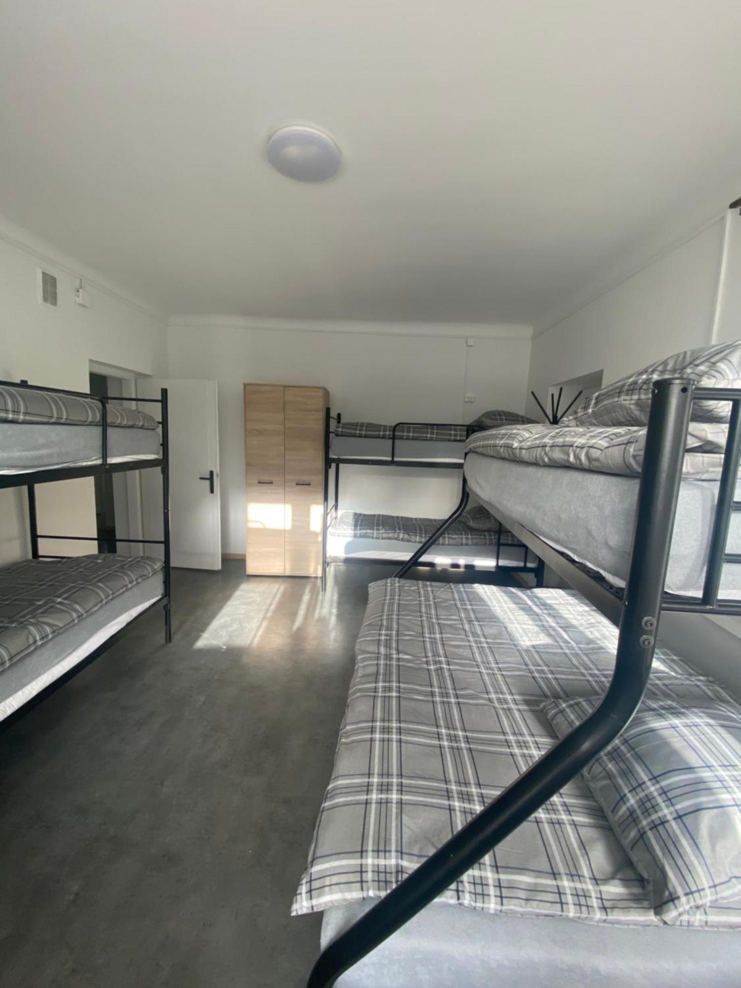 Hostel Harmonia Warsaw Ngoại thất bức ảnh